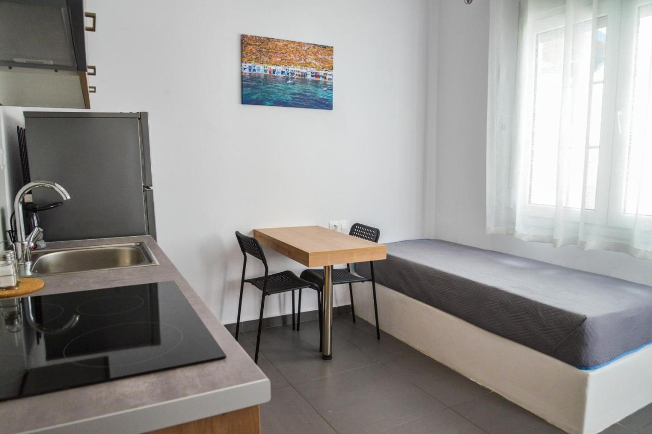 Tzoka'S Apartments Adamantas  Dış mekan fotoğraf