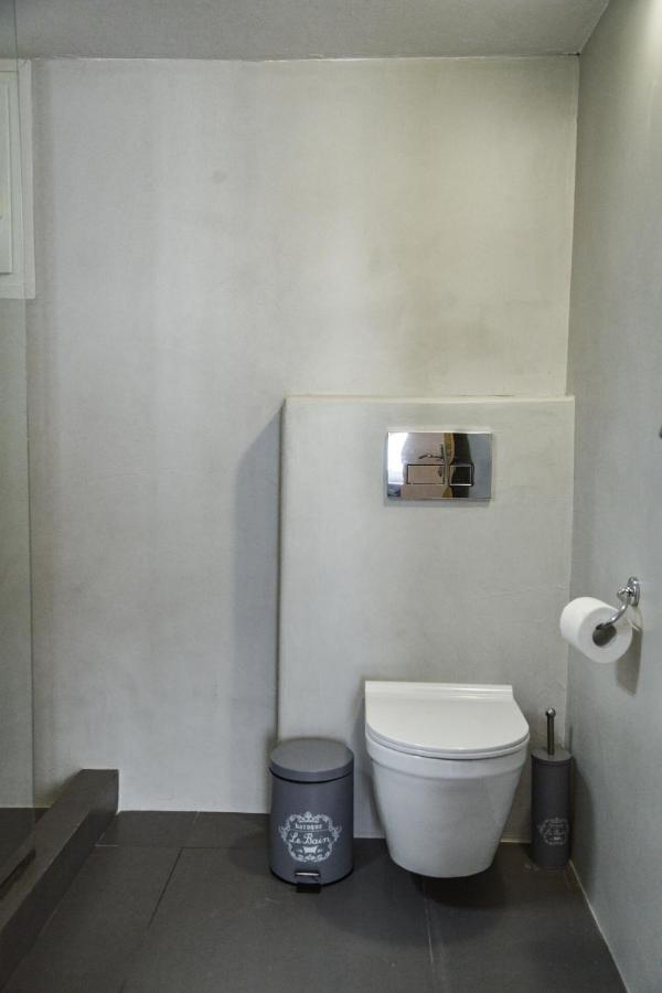 Tzoka'S Apartments Adamantas  Dış mekan fotoğraf